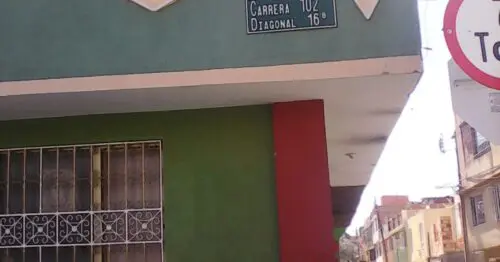 TIENDA DE BARRIO CARRERA 100 CON 16B